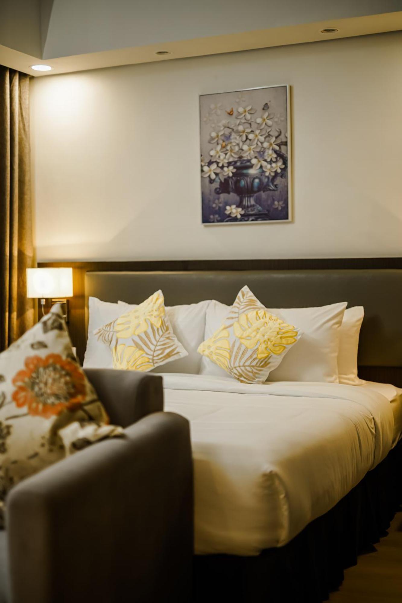 Luxe Suite At Bcct - Bgc'S Prime Studio - Gym, Infinity Pool With Breathtaking Skyline View Taguig Exterior photo